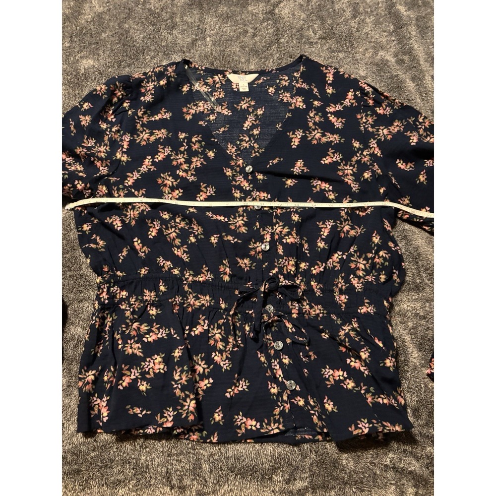 Time And Tru Navy Blue Peplum Floral Shirt Size 12-14 - Picture 10 of 13